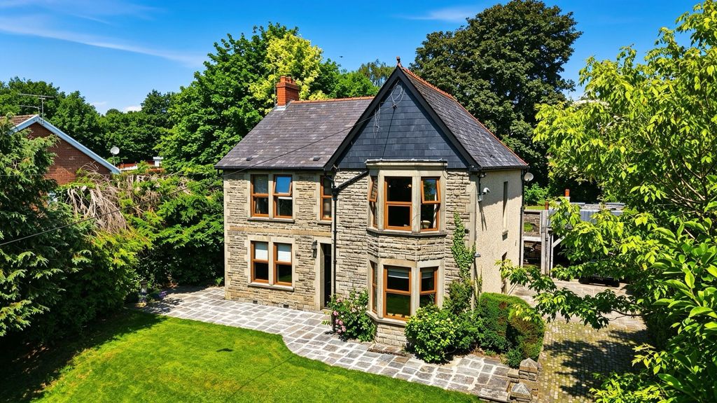 Property photo 1 of 28