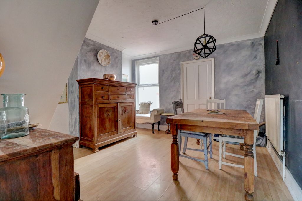 Property photo 2 of 12 Dining Room