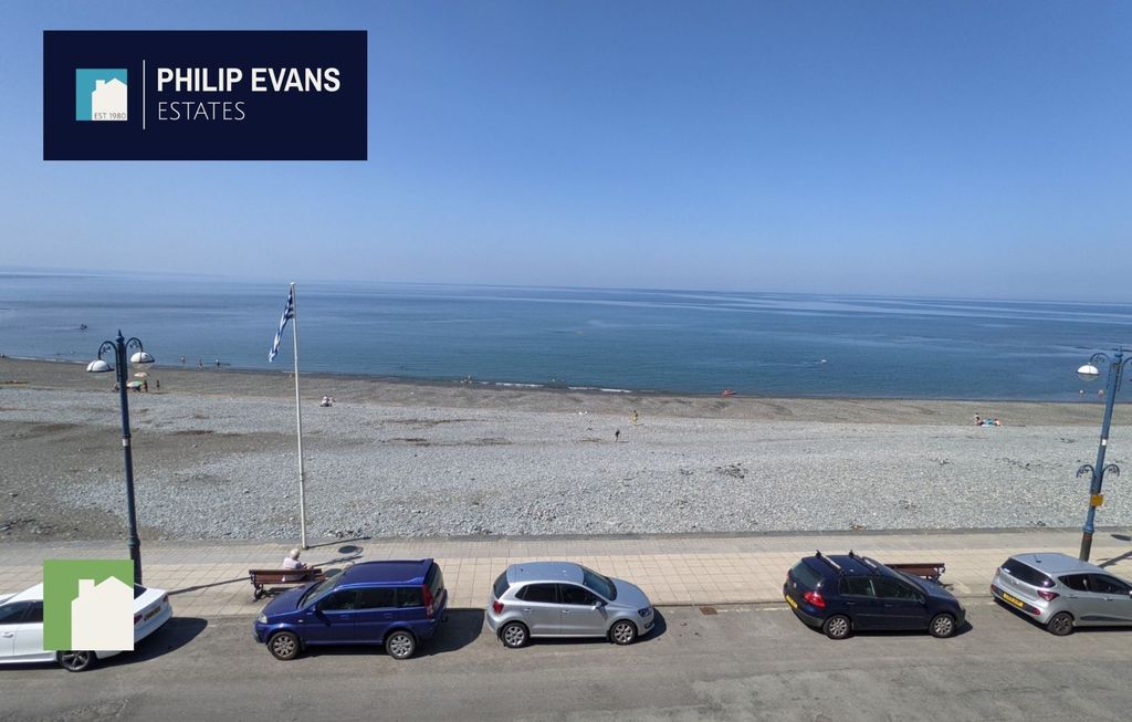 Property photo 1 of 2