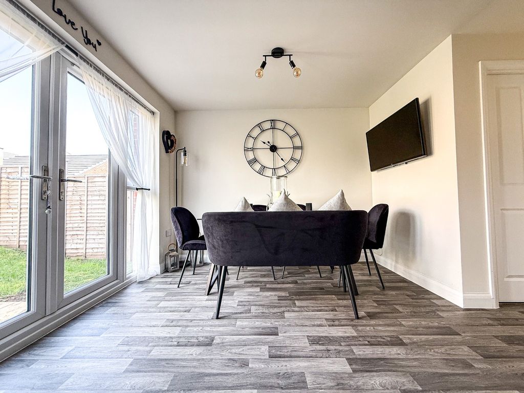 Property photo 3 of 16 5095146
