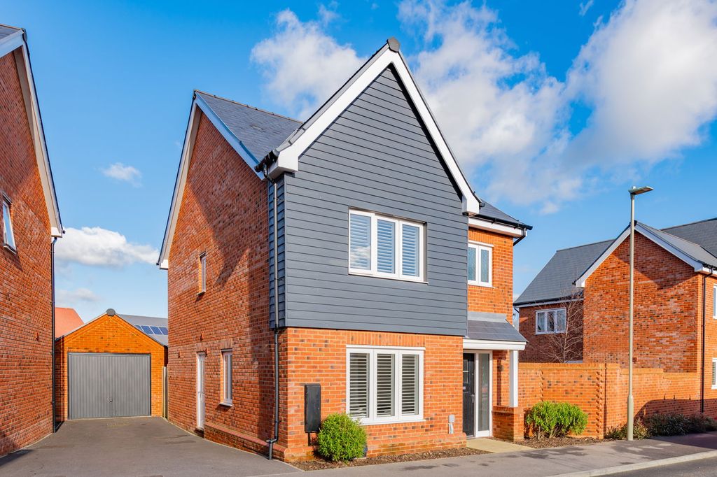 Property photo 1 of 20