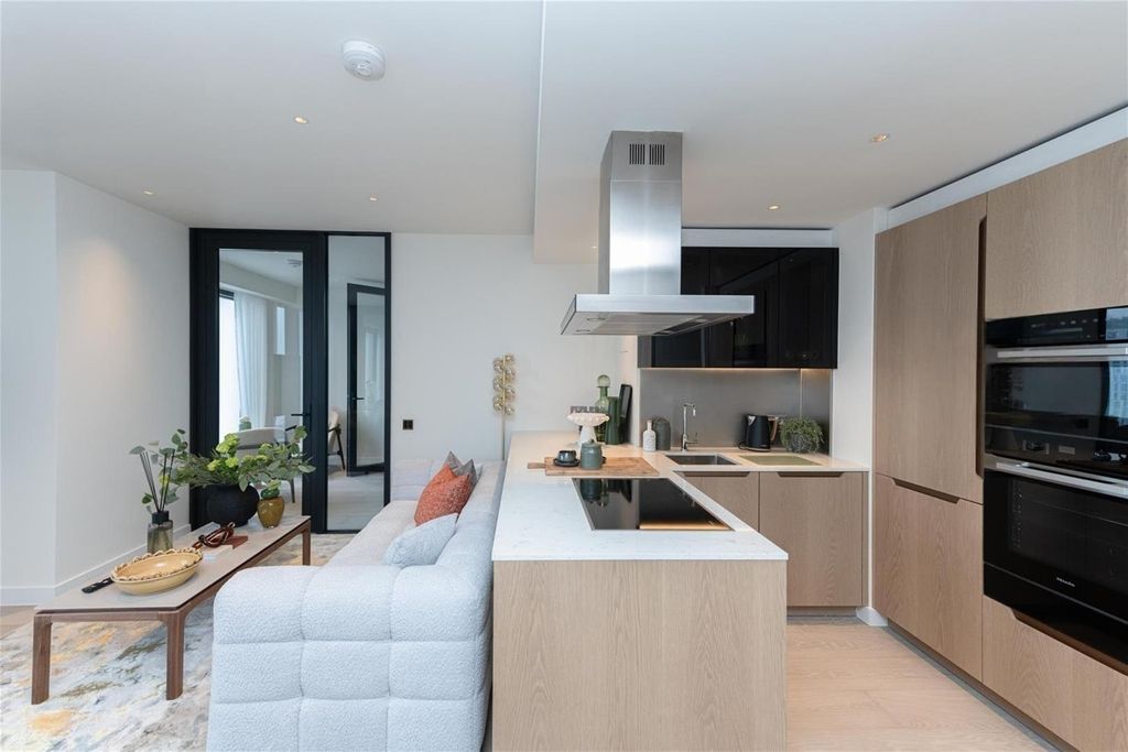 Property photo 2 of 15 B.Jpg