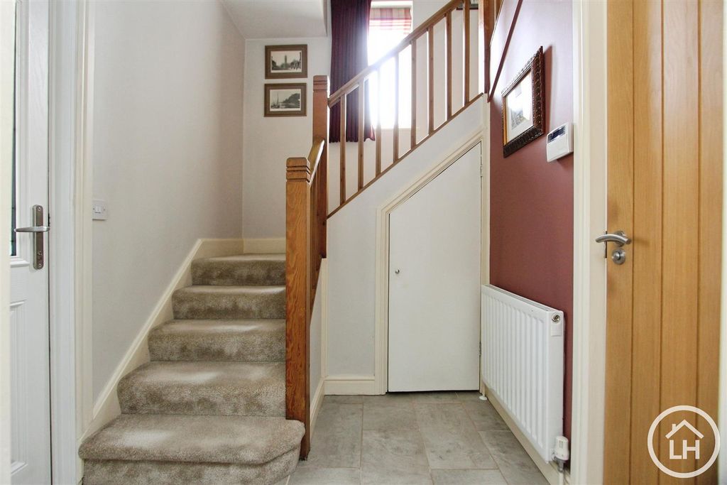 Property photo 3 of 26 Hallway