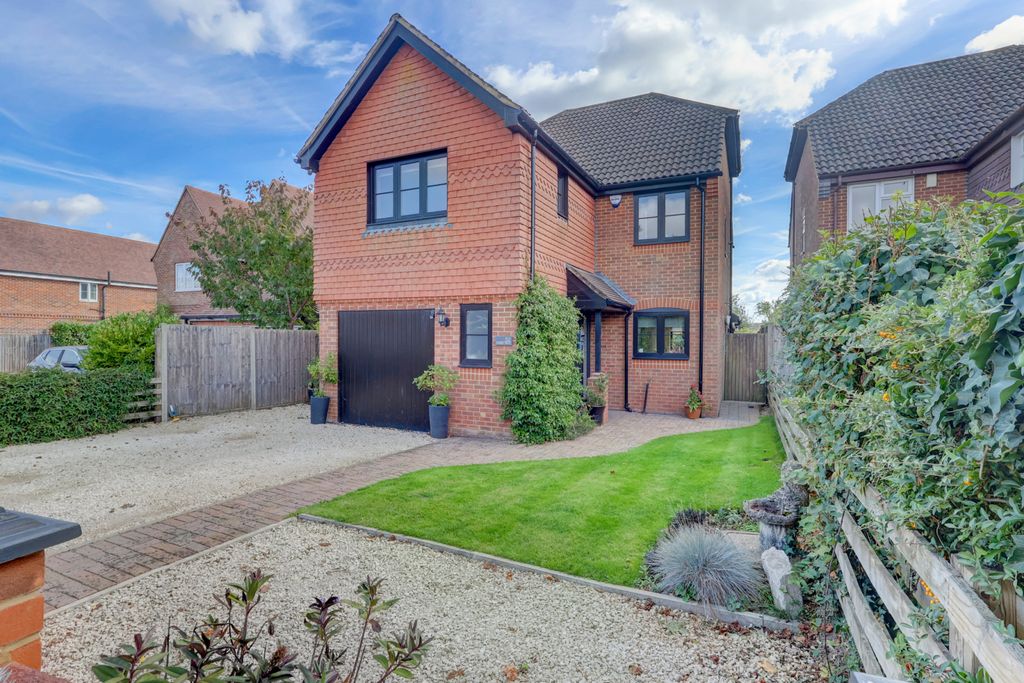 Property photo 1 of 19 Picture No. 01