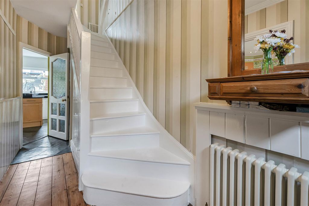 Property photo 3 of 28 3_66388.Jpg