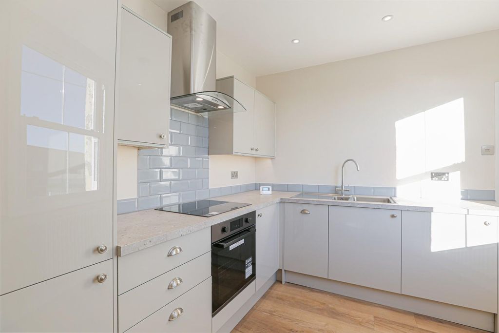 Property photo 2 of 8 Ach_6898.Jpg