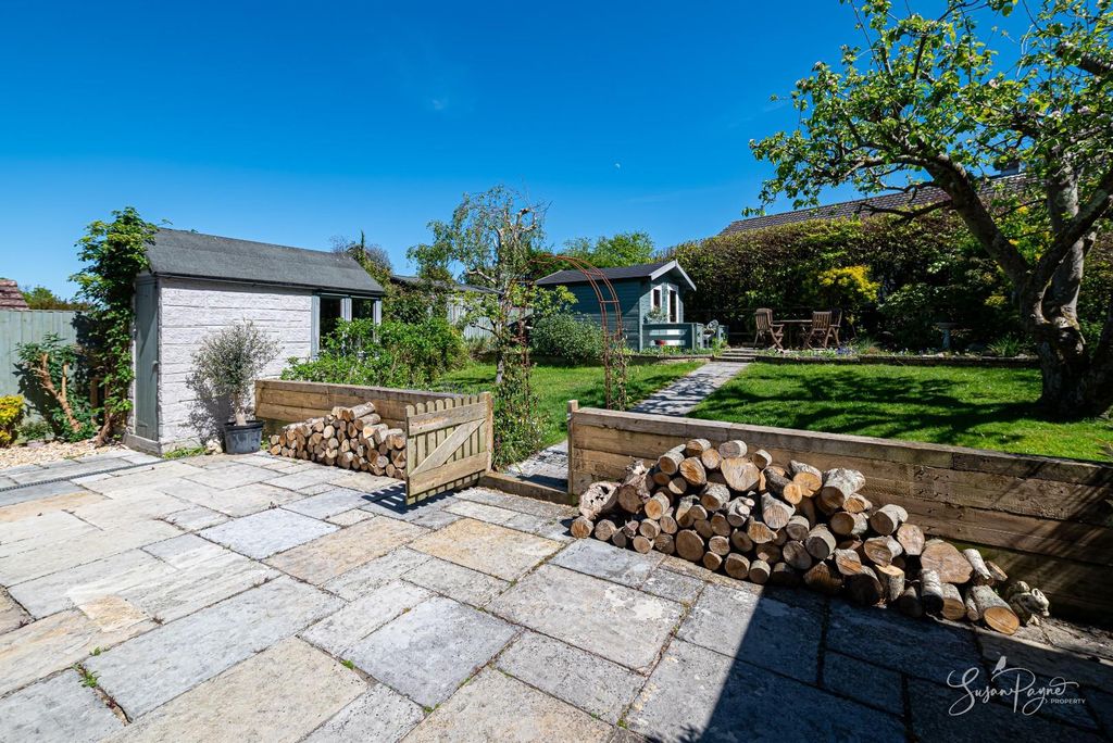 Property photo 2 of 36 Rear Terrace And Garden