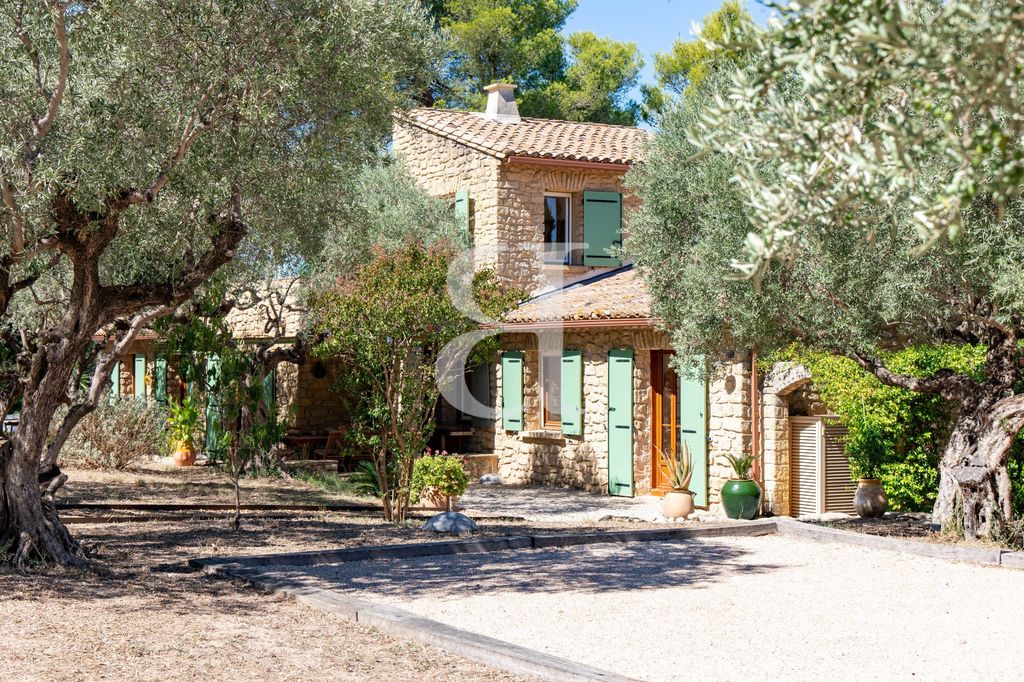 Property photo 1 of 28 Main Exterior View