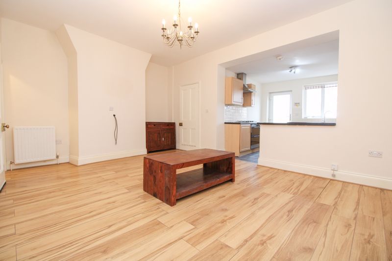 Property photo 2 of 10 Living Space