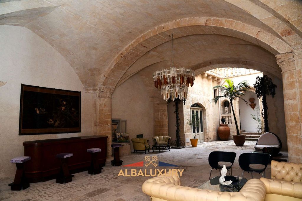 Property photo 2 of 47