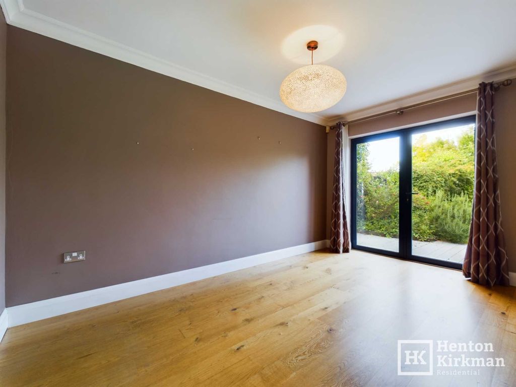 Property photo 3 of 22