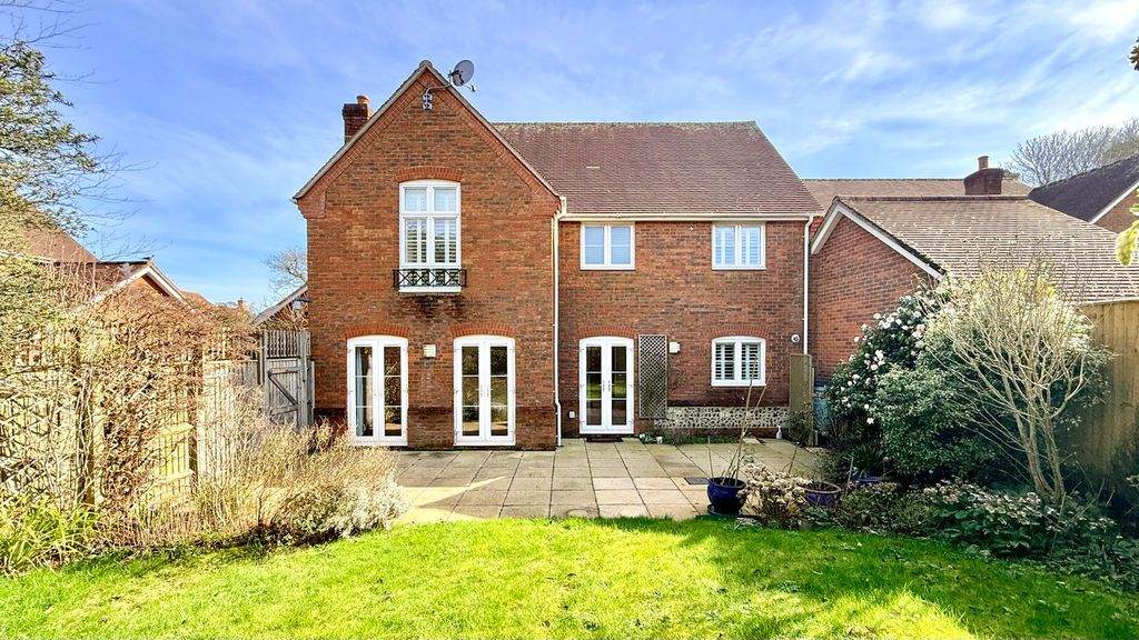 Property photo 3 of 23