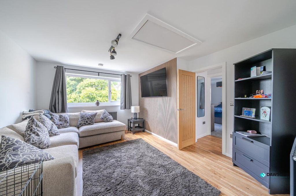Property photo 1 of 18 662980E3-Bca5-4A70-B631-F65d20c025c3.Jpg