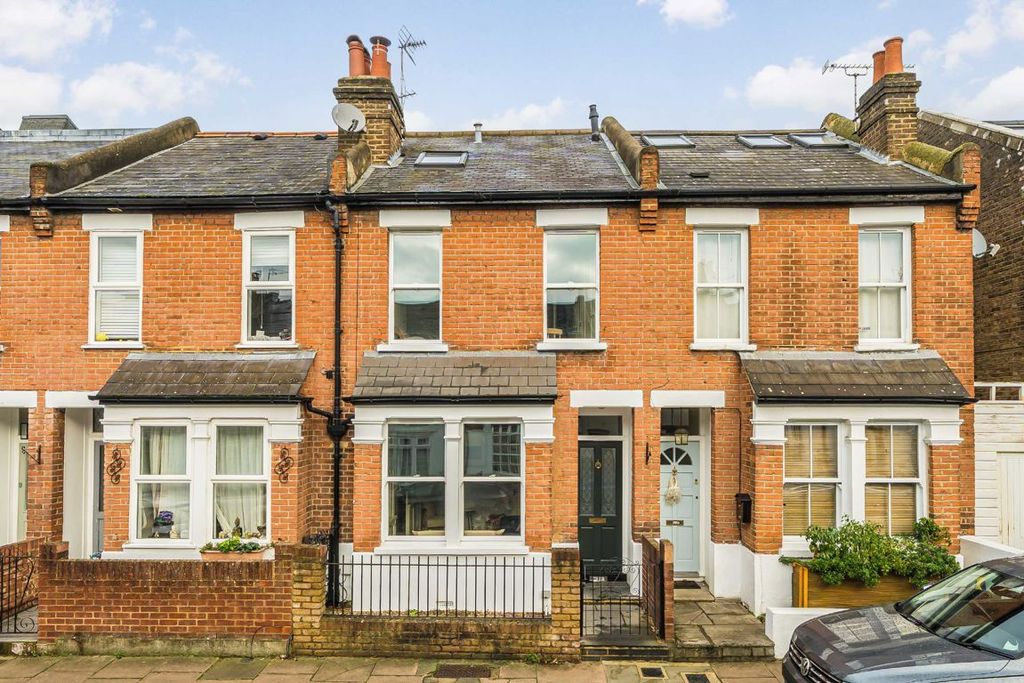 Property photo 1 of 11