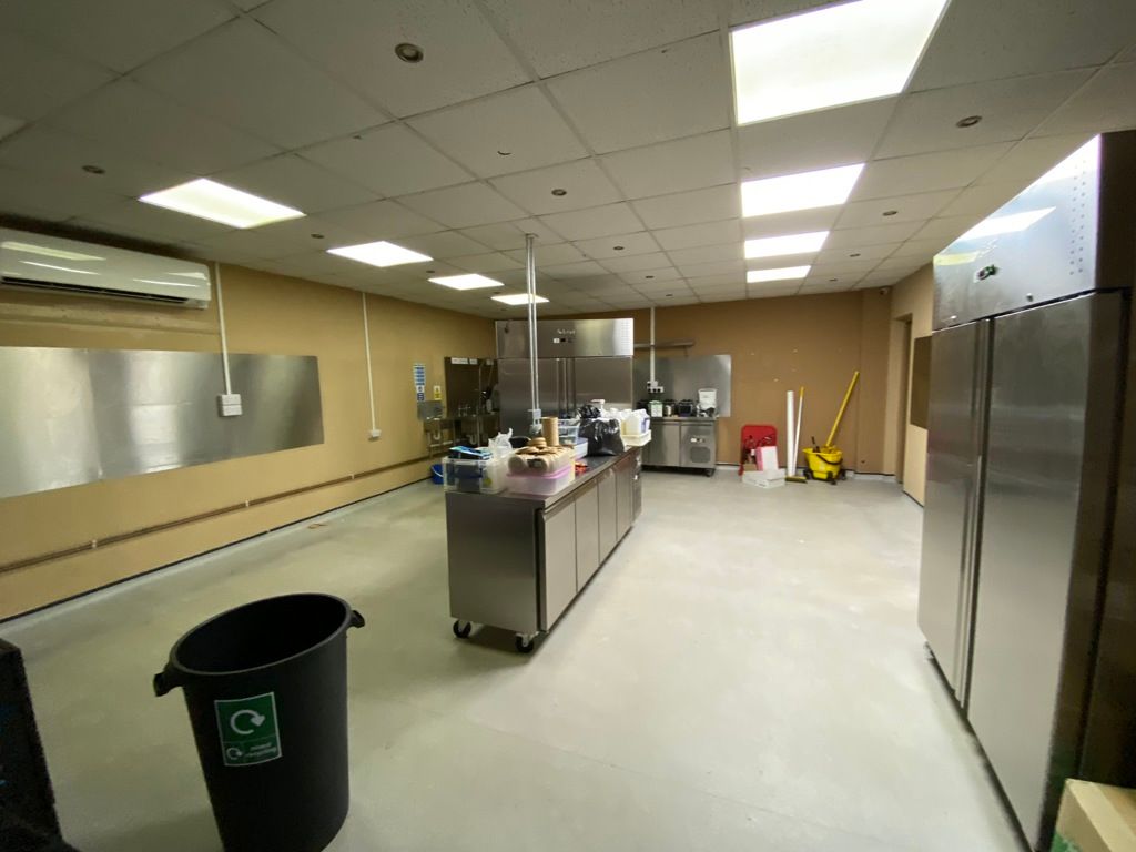 Property photo 2 of 7 Photo 3