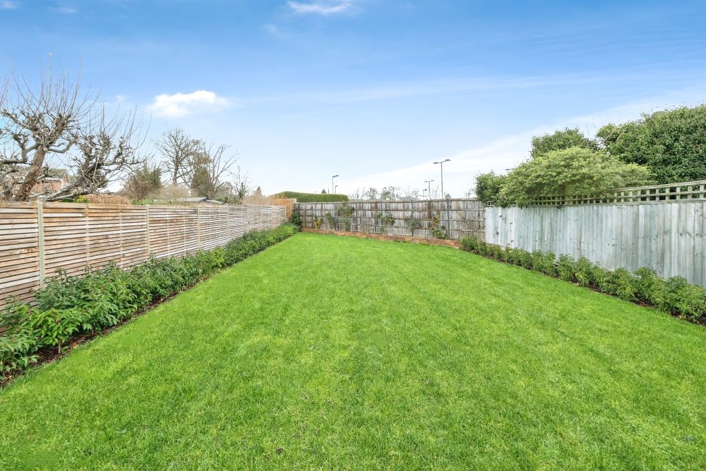 Property photo 2 of 15 Garden