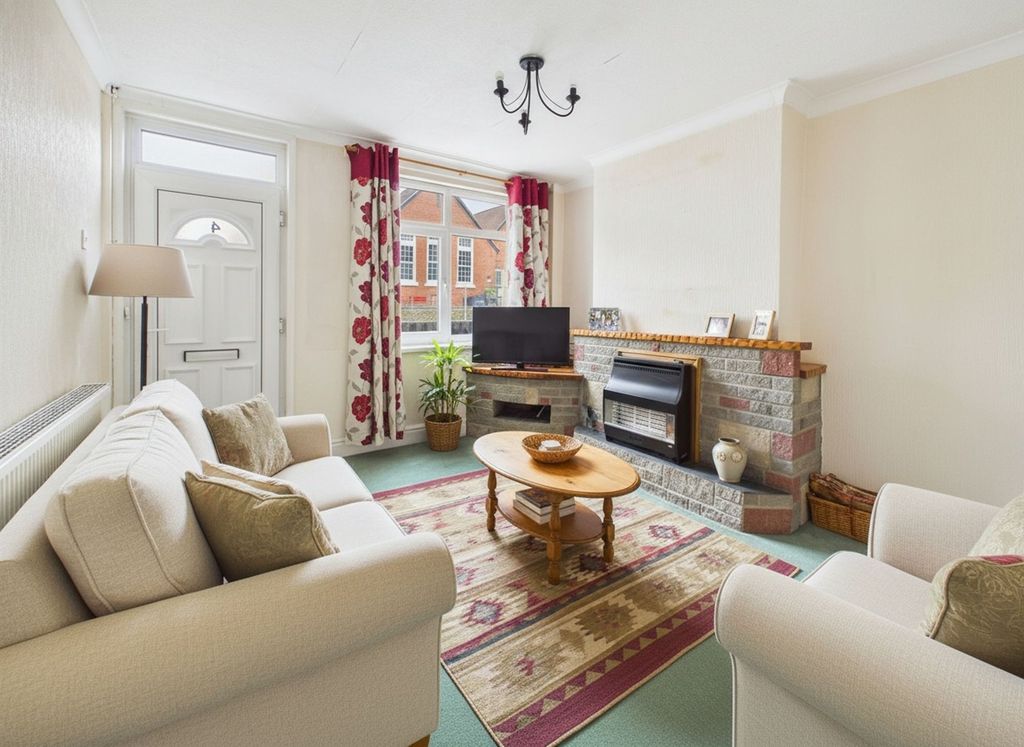 Property photo 2 of 15 Lounge (Virtually Furnished)