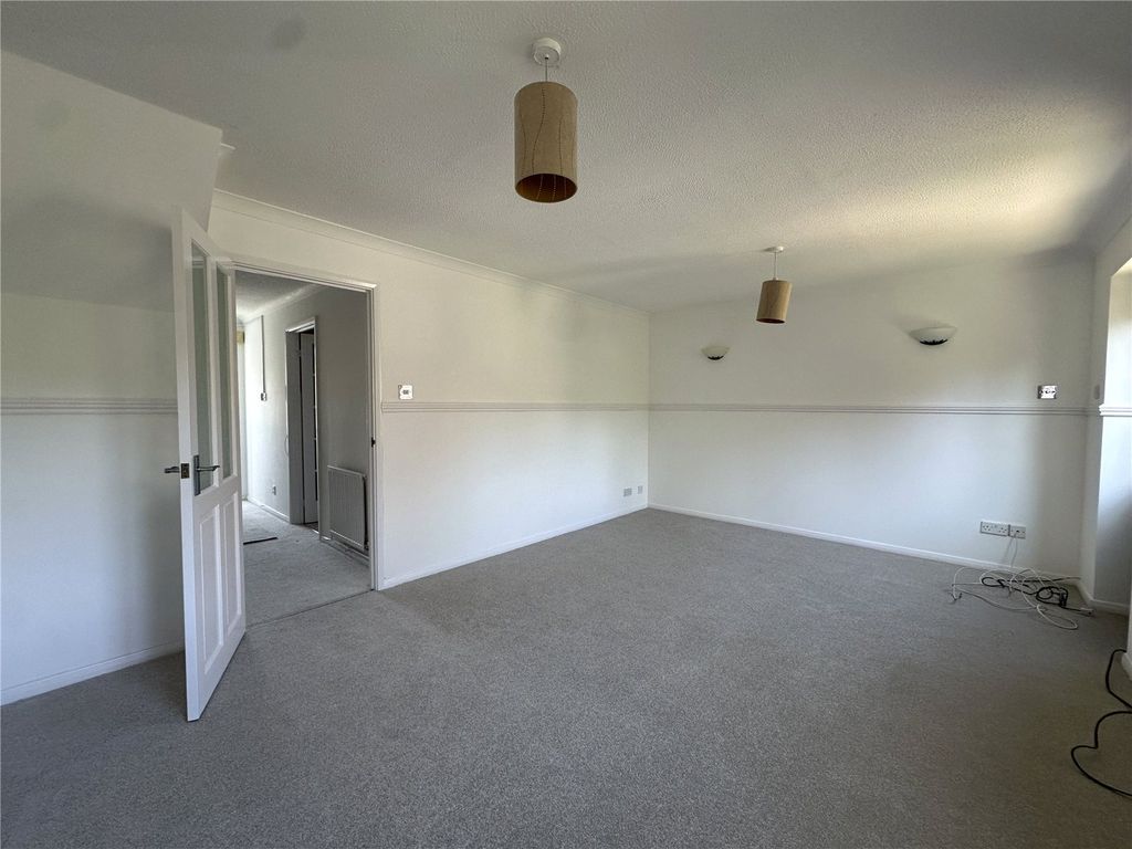 Property photo 3 of 14 Picture No. 10