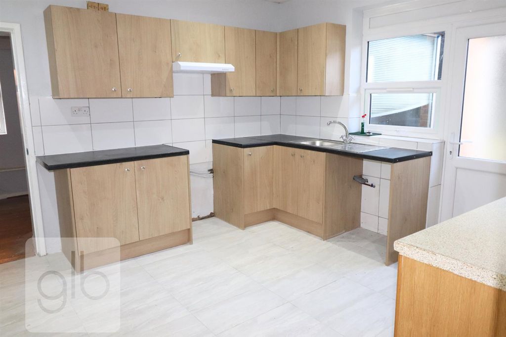 Property photo 2 of 15 10.Png
