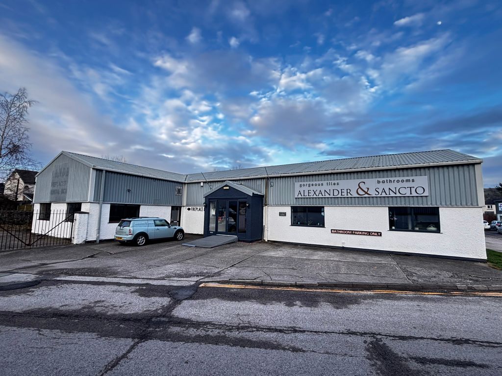 Property photo 1 of 7