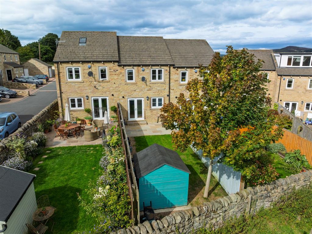 Property photo 1 of 16 Drone 2.Jpg