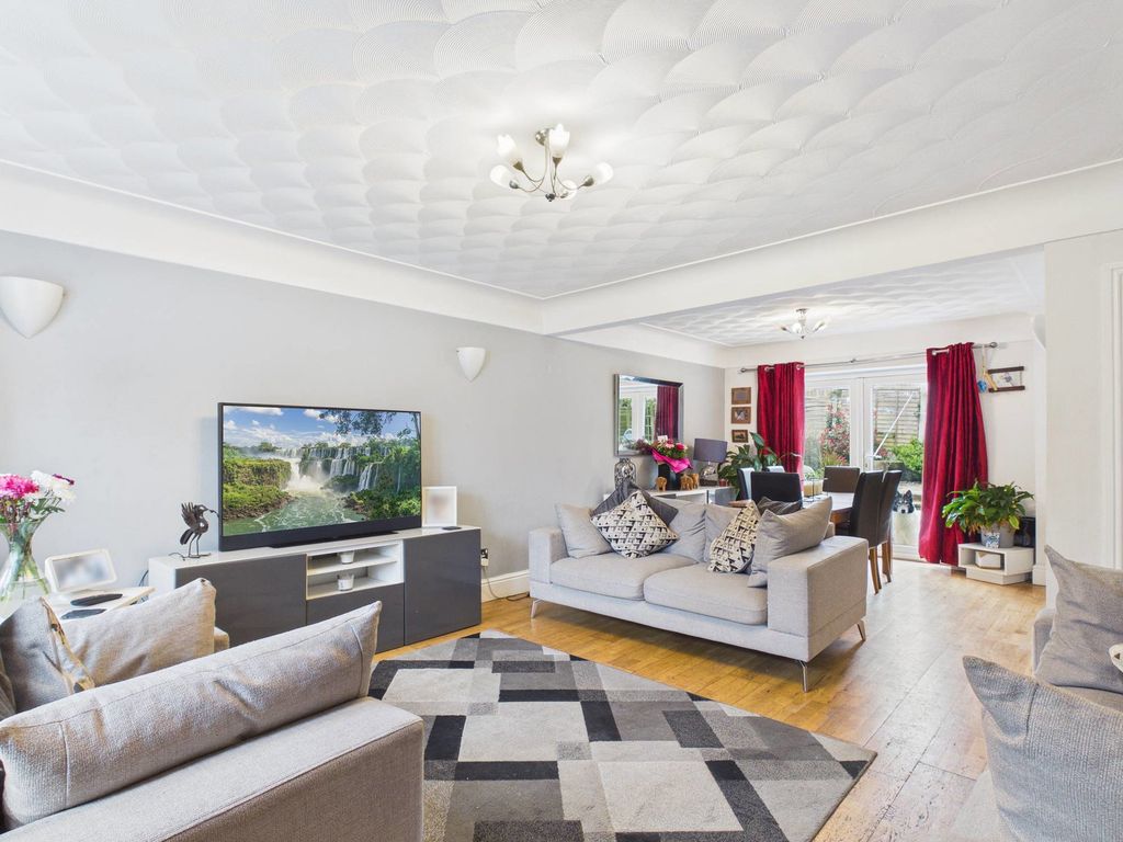 Property photo 3 of 29