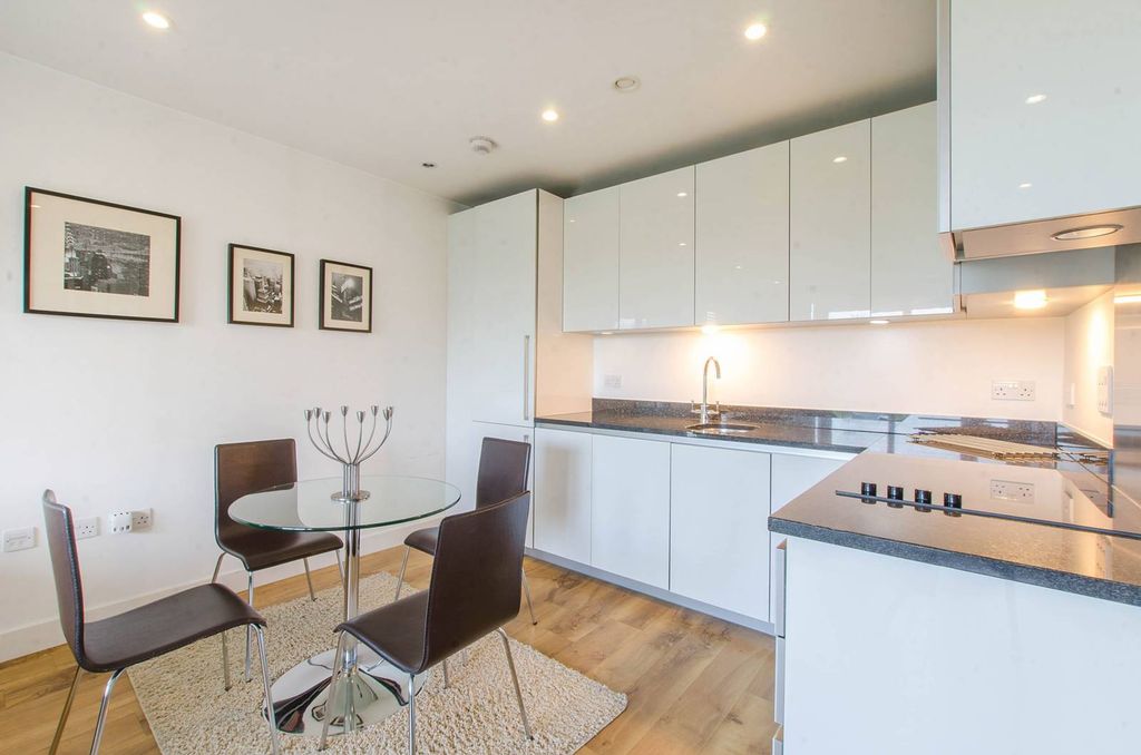 Property photo 2 of 7