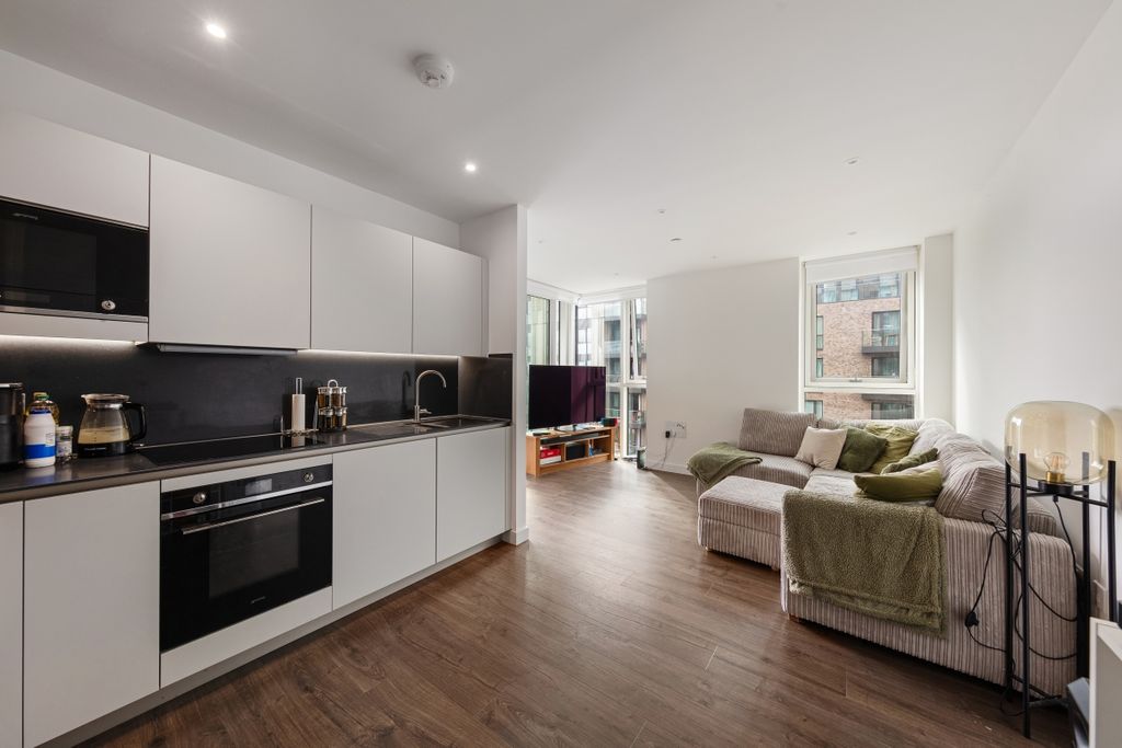 Property photo 3 of 10 094A0091