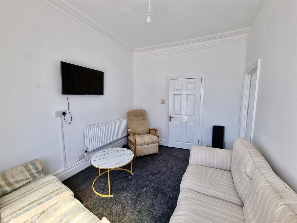 Property photo 1 of 12 Debbe906-B0E3-4B25-9623-72F858Ea3899.Jpg