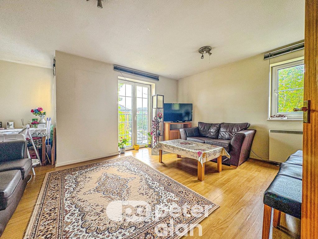 Property photo 3 of 16