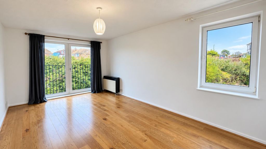Property photo 2 of 7 72Baa154-8266-49Be-B02B-0Bc092E3d84c.Png