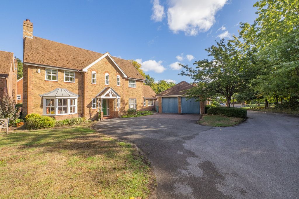Property photo 1 of 38 Picture No. 03