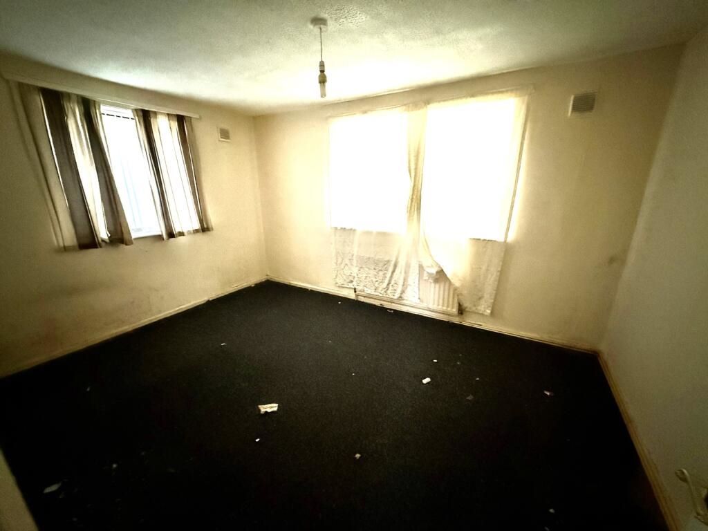 Property photo 3 of 6 Image 3
