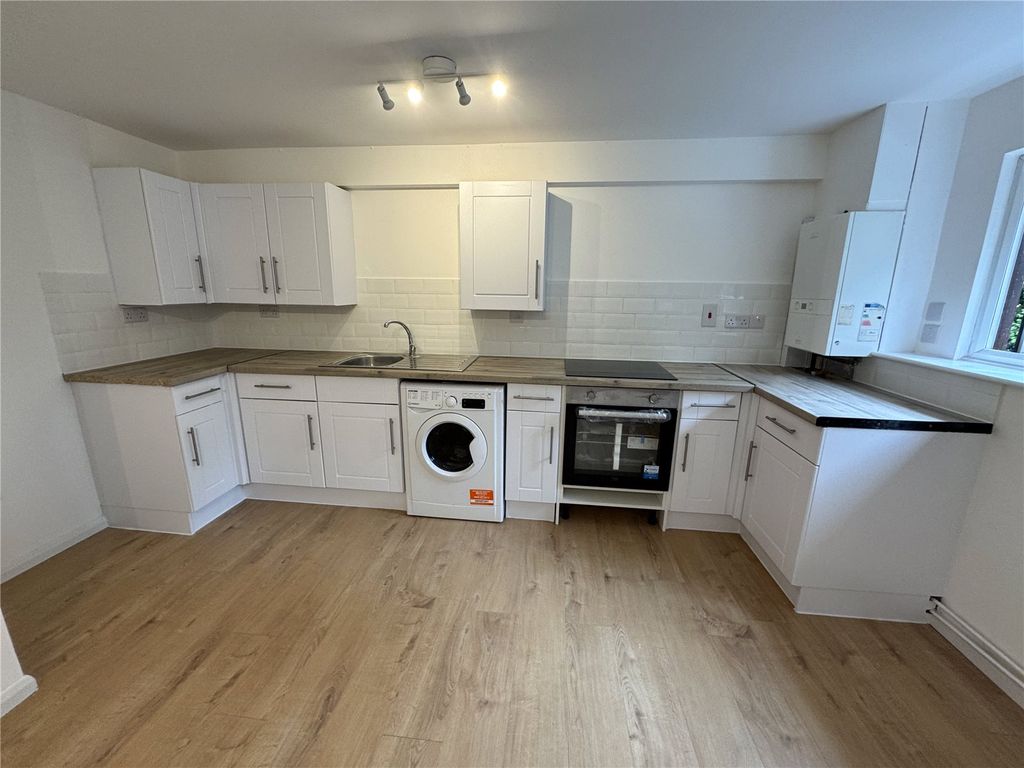 Property photo 1 of 6 Picture No. 06