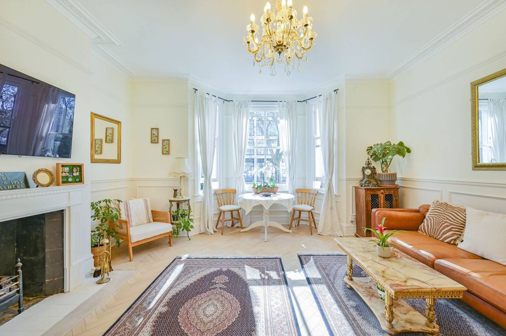 Property photo 3 of 20