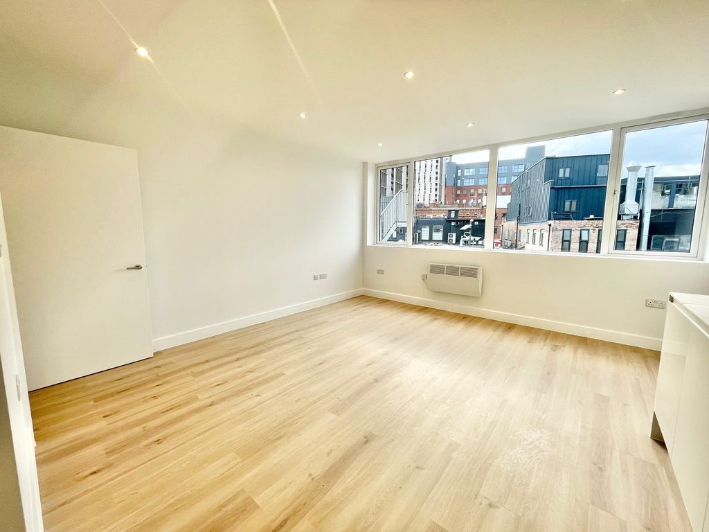 Property photo 3 of 5 Open Plan Living/Kitchen