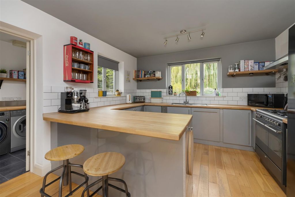 Property photo 2 of 30 Dsc_3710 Copy.Jpg