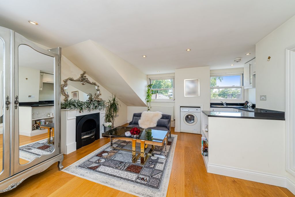 Property photo 2 of 11 Picture No. 07