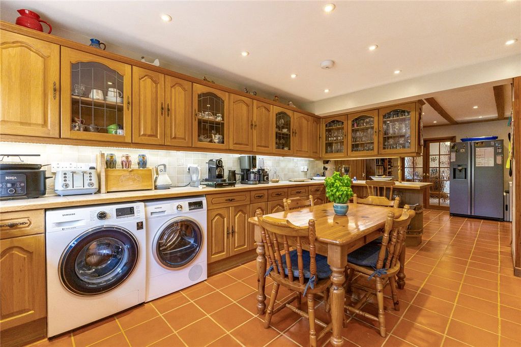 Property photo 3 of 19 Picture No. 05