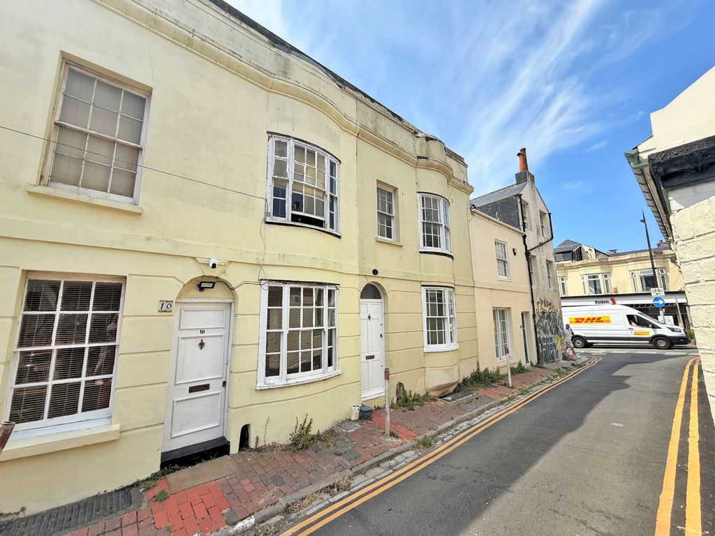 Property photo 1 of 13 8
