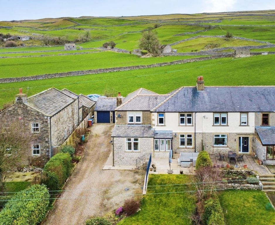 Property photo 3 of 27 Drone 1A.Jpg