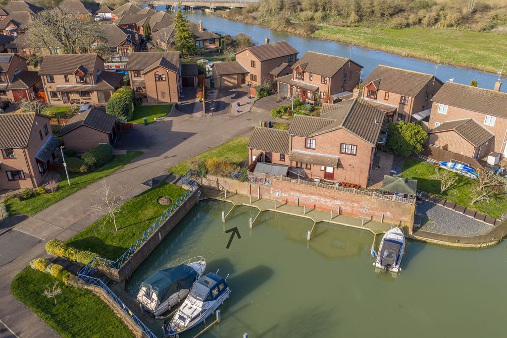 Property photo 2 of 30