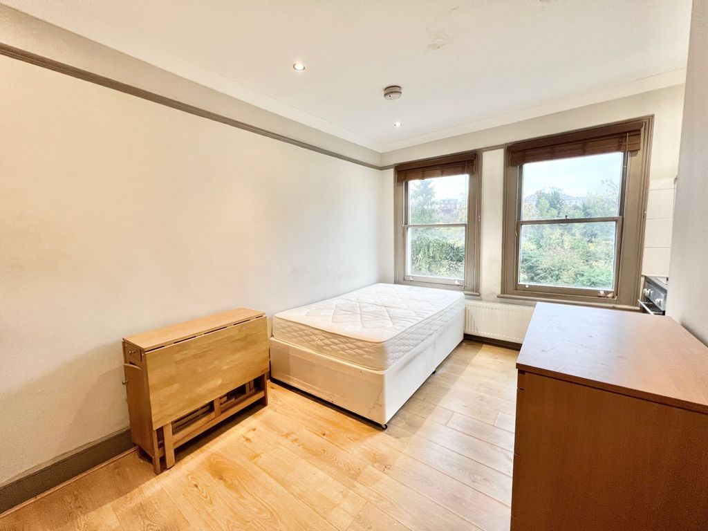 Property photo 2 of 6 Gallery