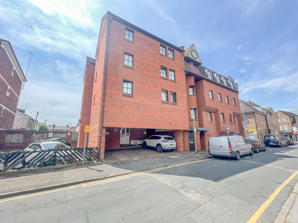 Property photo 1 of 8 Pc-12.Jpg