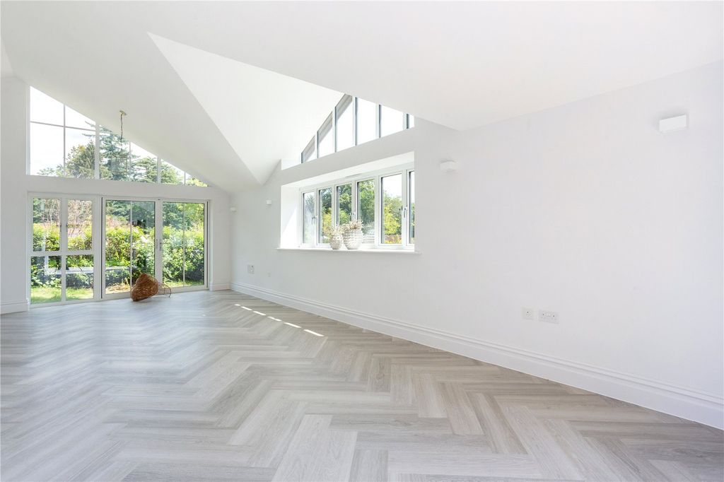 Property photo 3 of 11 Drawing