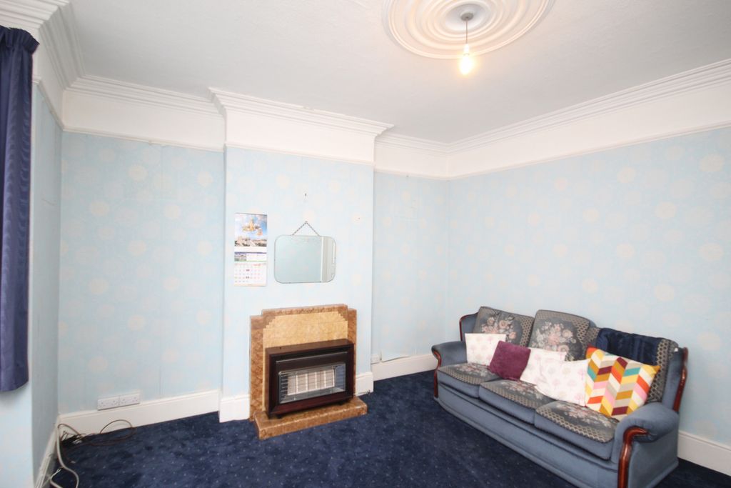 Property photo 3 of 12 Gallery