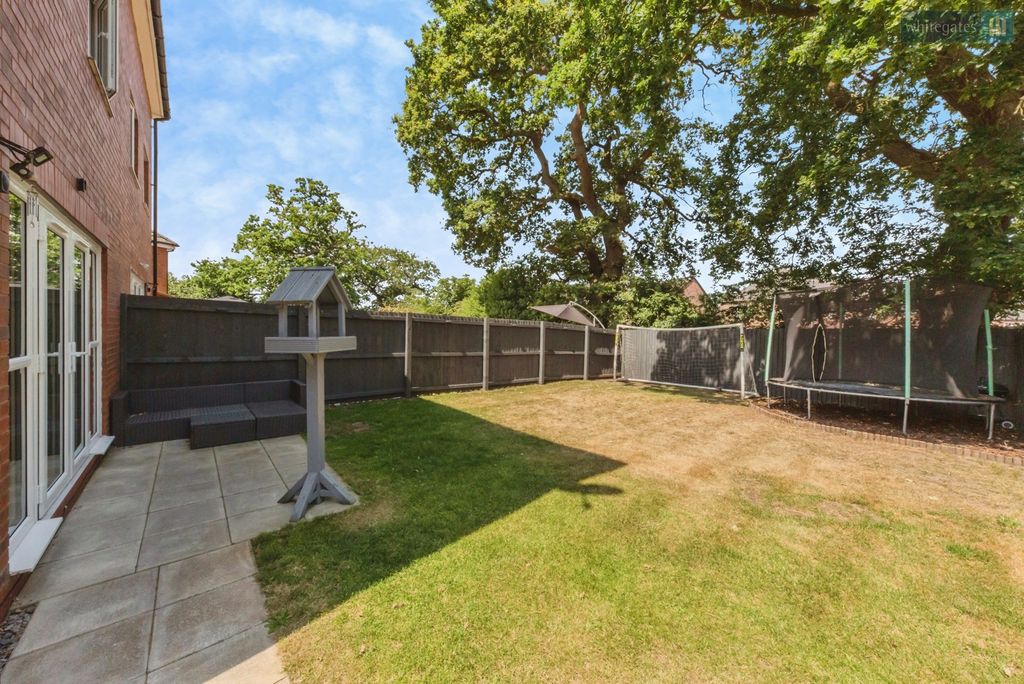 Property photo 2 of 19 Pbox-Img.Jpg