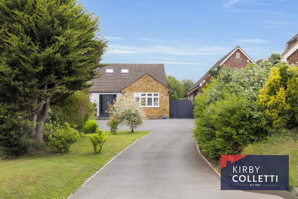 Property photo 1 of 32