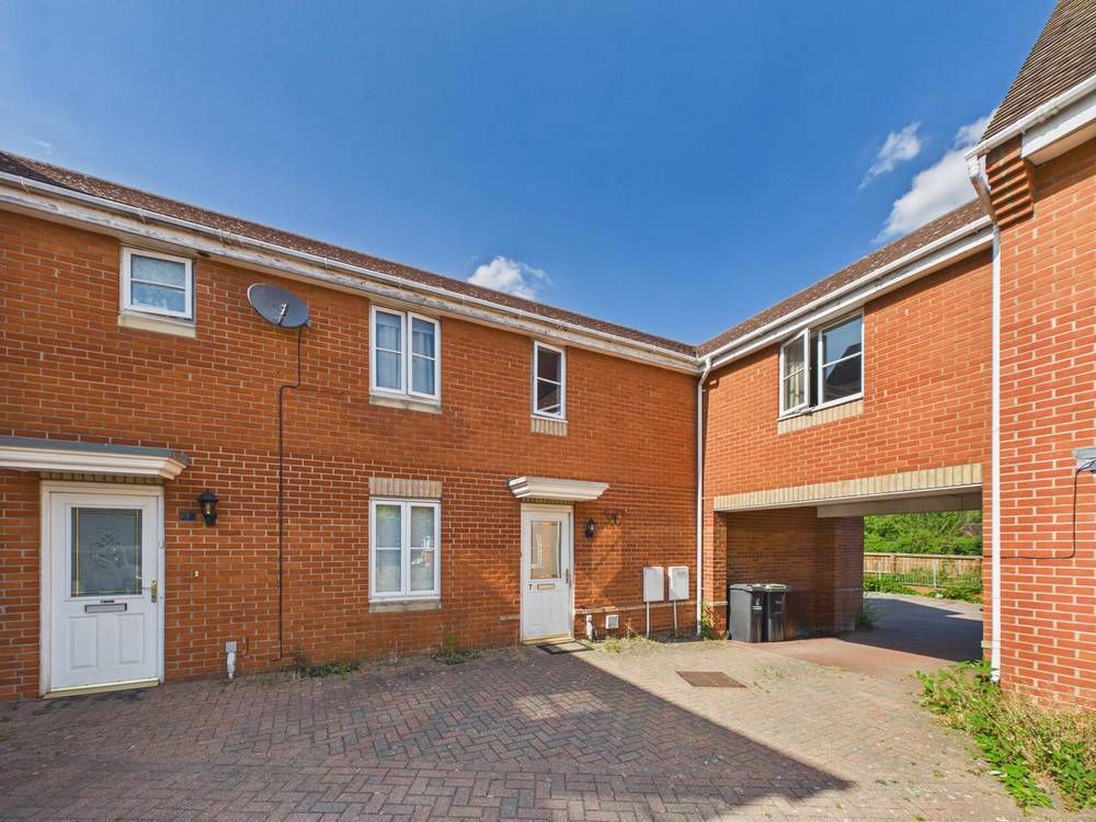 Property photo 1 of 11 Giraffe360-Still012