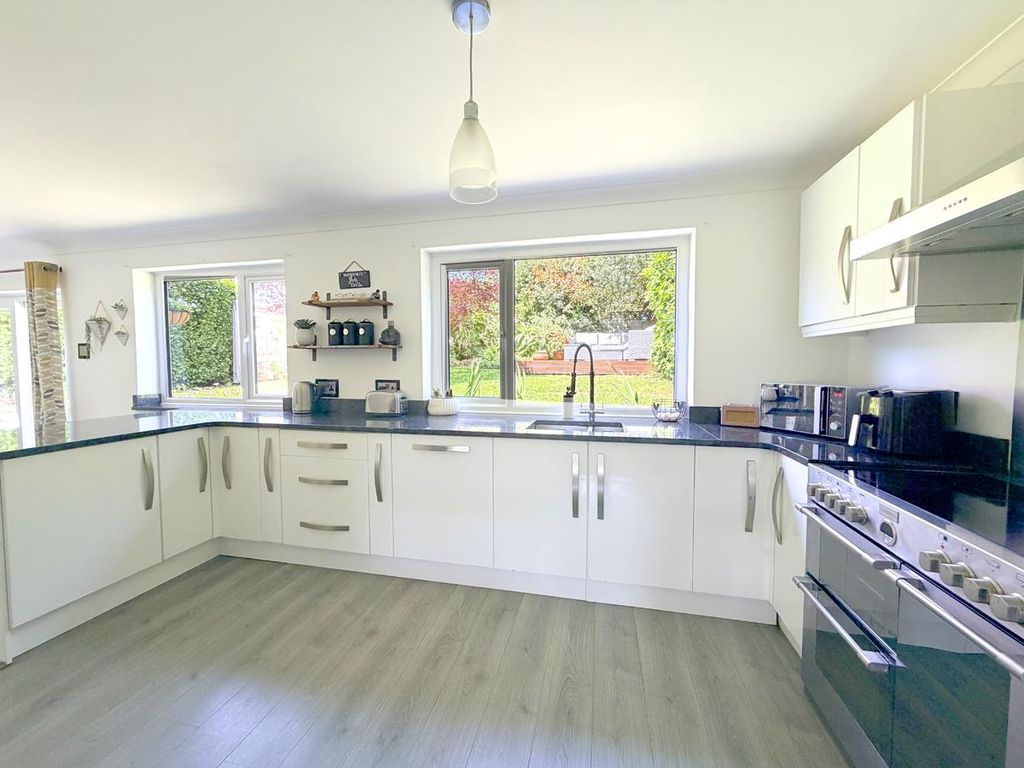 Property photo 3 of 24 Image00013.Jpg